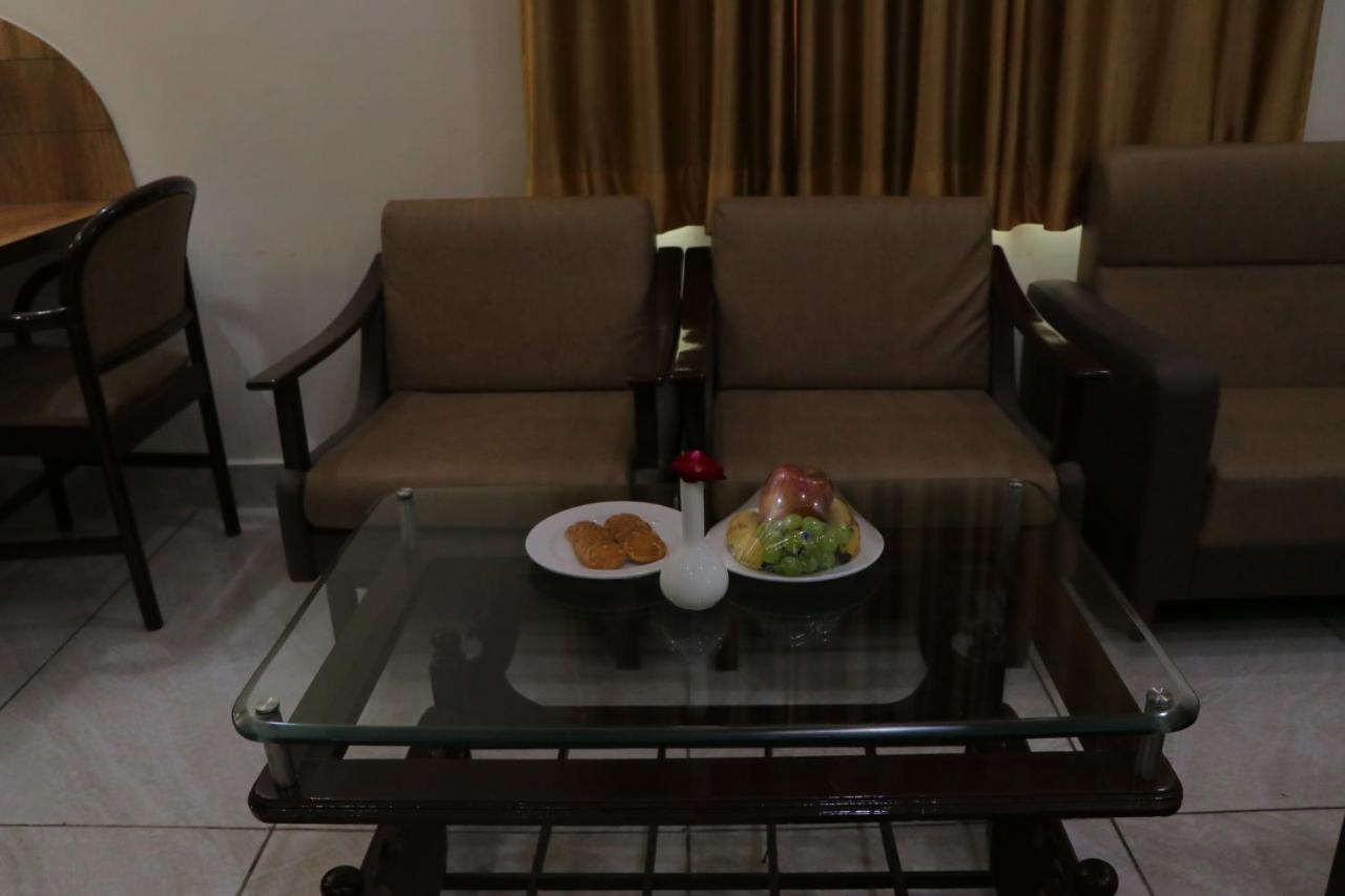 Hotel Clarks Inn Express 珀勒德布尔 外观 照片