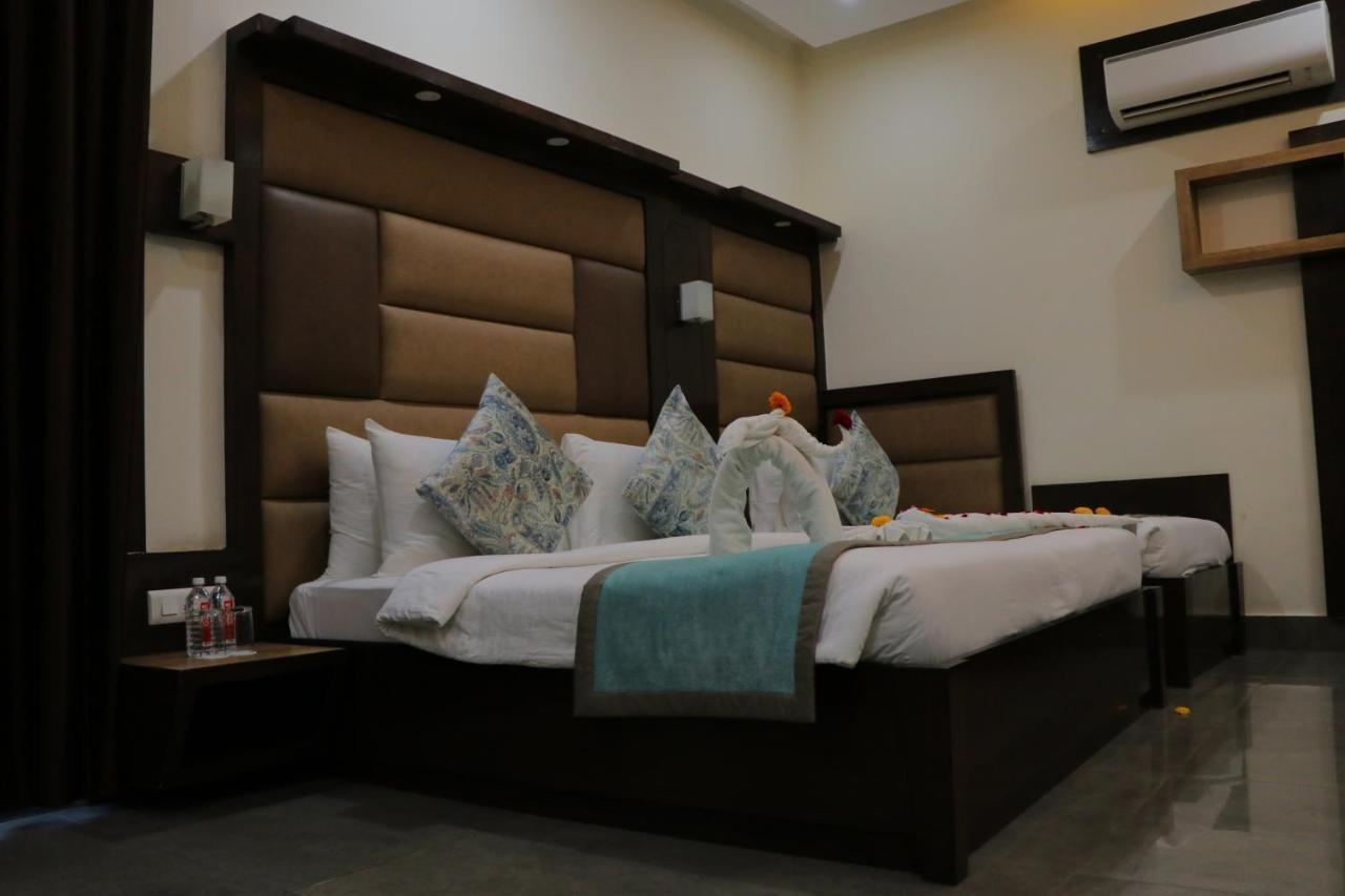 Hotel Clarks Inn Express 珀勒德布尔 外观 照片